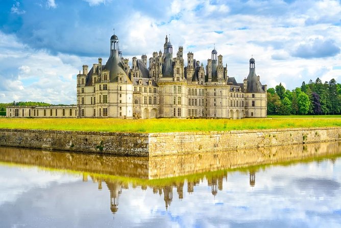 Loire Valley Private Day Trip with Chambord Winery Visit & Lunch - Key points to know before booking