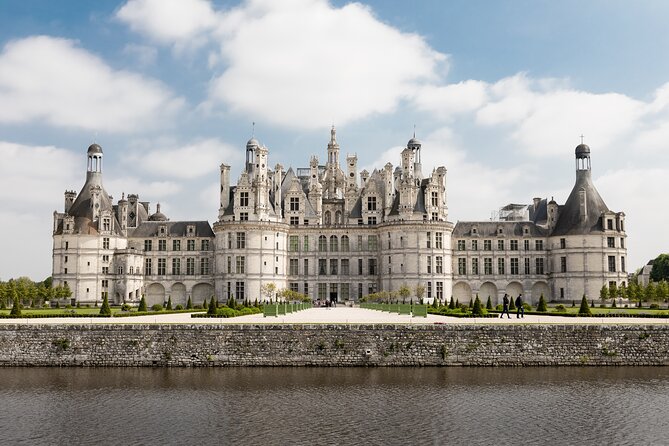 Loire Valley Private Day Trip with Chambord Winery Visit & Lunch - Through Touraine, Vouvray, and Montlouis-sur-Loire