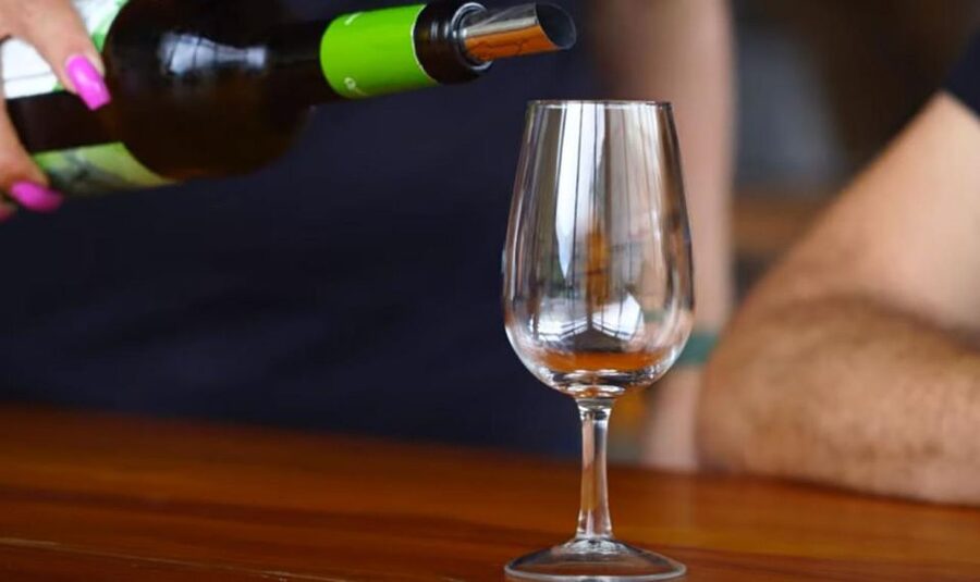 Madeira: Vineyard Tour w/ Wine Tasting & Skywalk - Key points to know before booking