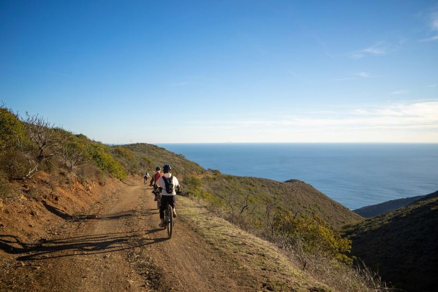 Malibu Wine Country: Electric-Assisted Mountain Bike Tour - Learning the bike before the climb