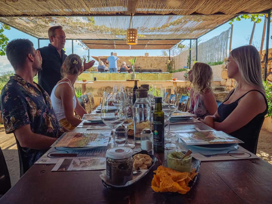 Mallorca: Winery visit and wine tasting, with Mallorcan products - Moving from the vineyard to Santa Maria del Camí