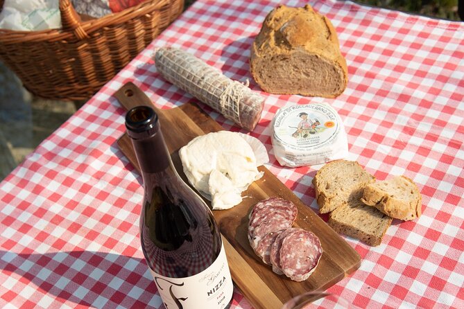 Monferrato (Asti): Wine Tour with light lunch picnic in the vineyards - Timing, transport, and practical planning