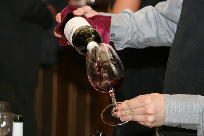Montefalco: Historic cellar and vineyard tour with wine tasting - What the vineyard and winery tour adds