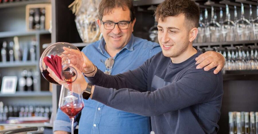 Mount Vesuvius: Vineyard Tour with Wine Tasting and Lunch - The Russo family story and Lacryma Christi DOC