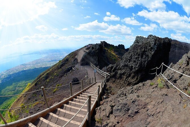 Mt. Vesuvius Tour from Naples with Lunch at a Vineyard Included - Lunch at a vineyard, with realistic expectations