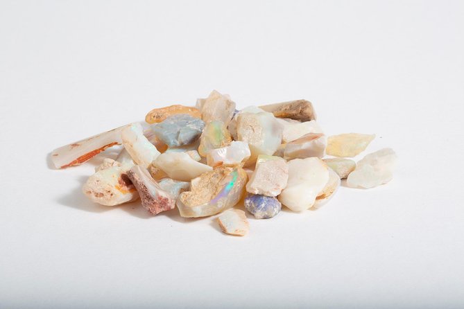Opal polishing workshops in beautiful Mudgee wine country - The best reasons to book, and the main reason to pause