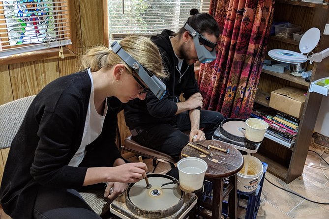 Opal polishing workshops in beautiful Mudgee wine country - Bringing the fire out of the stone