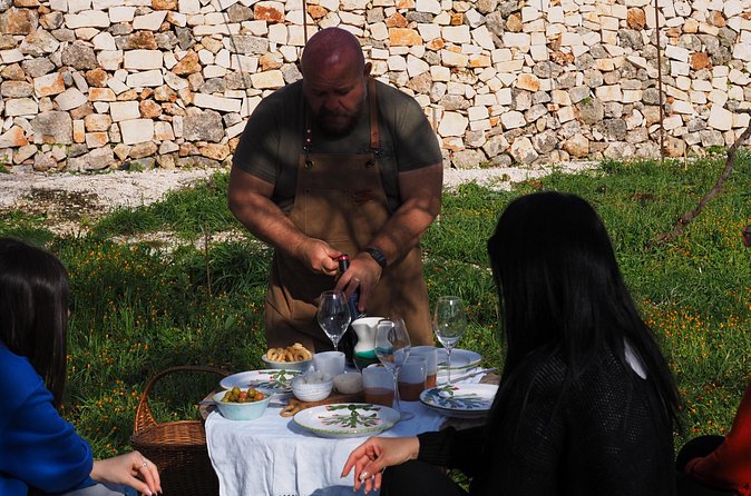 Picnic aperitif in the vineyard of an ancient trullo in Martina Franca - Why the $54.01 price can make sense