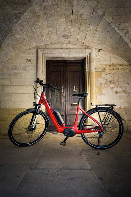 Picnic in the middle of a vineyard by e-bike - What the app changes about the day