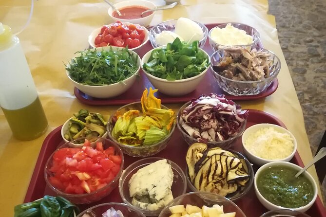 Pizza Masterclass and Wine Tour in the Minardi Vineyard - Lunch with three boutique wines and a tavern pour