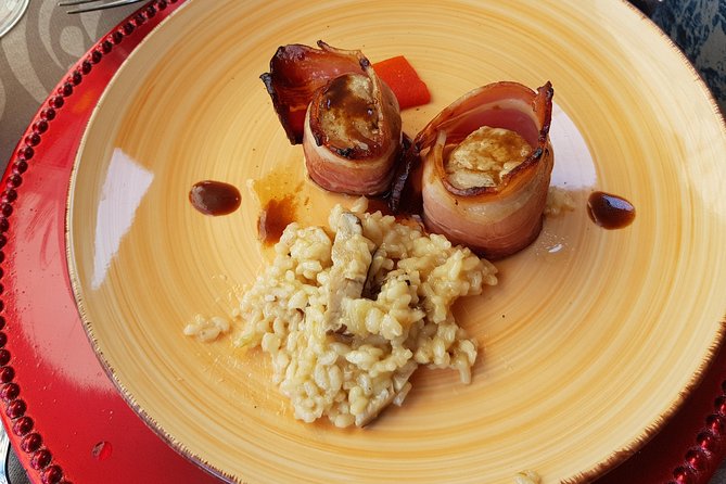 Private Douro Valley visit to three vineyards with Lunch from Porto - Folgosa and the larger estate