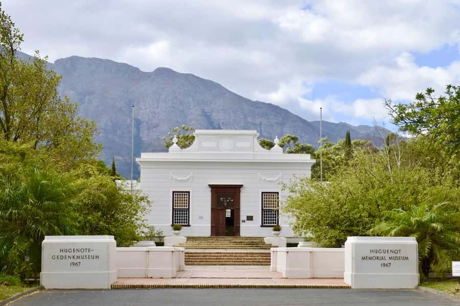 Private Full-Day Winelands Tour in Stellenbosch - The Mandela connection on the road to Paarl