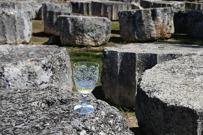 Private Luxury wine tour in Ancient Nemea and vineyards. - The four-course Greek meal is more than a break