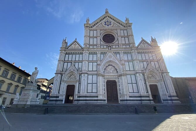 Private Self-Guided E-Bike Ride in Tuscany with Vineyard Visit - Who will enjoy this most?