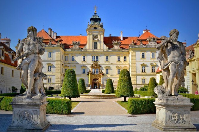 Private Tour to Czech Wine Regions - Lednice and Valtice - Why southern Moravia makes a worthwhile day from Prague