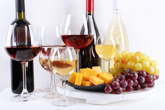 Relaxing Afternoon Wine Tour through Niagara's Wine Country - Why the $127.67 price can be fair