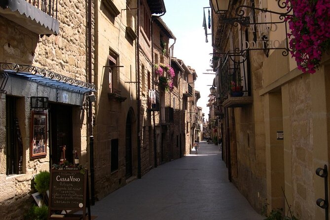 Rioja wine region with visit to winery & Vitoria-Gasteiz - The road from Bilbao into Rioja