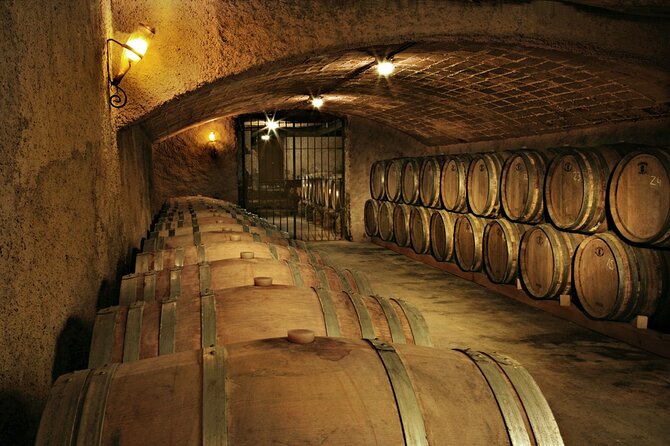 Rome: Frascati Private Day Trip - Town Tour, Lunch & Wine Tasting - What comes with the three-wine tasting