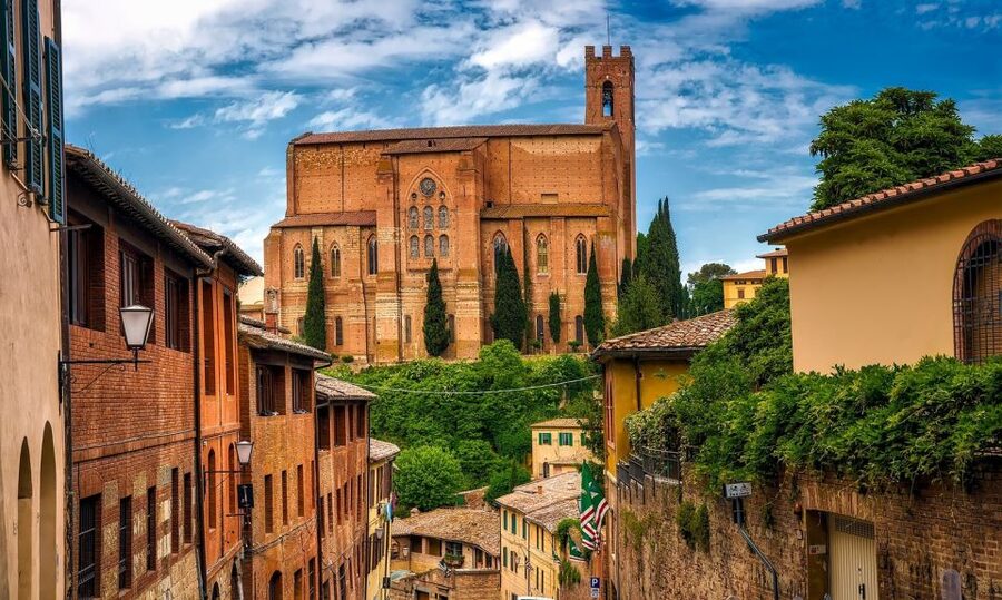 Rome: Private Tour to San Gimignano, Siena & Winery Visit - Key points to know before booking