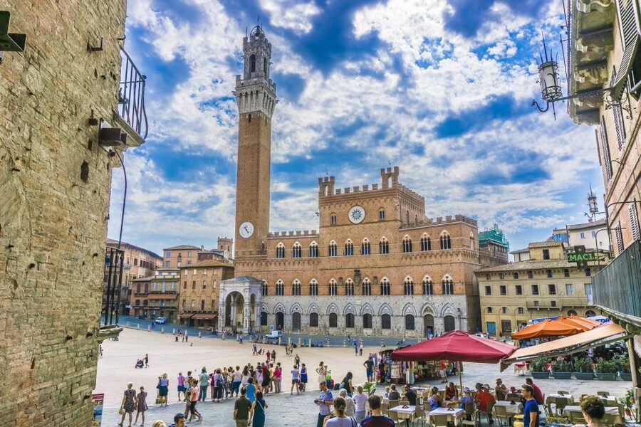 Rome: Private Tour to San Gimignano, Siena & Winery Visit - Siena in a focused two-hour walk
