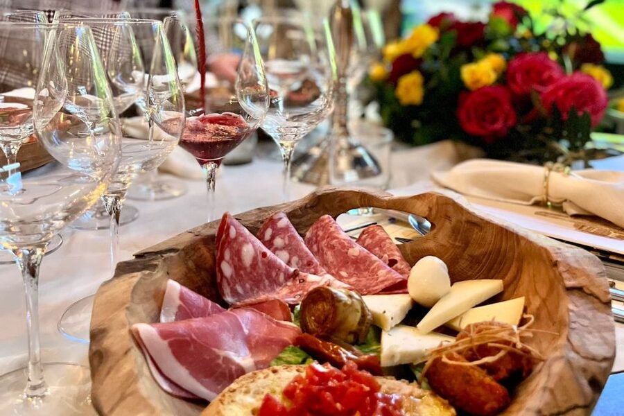 San Gimignano: Romantic Vineyard Dinner - Booking flexibility and practical cautions
