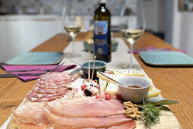 San Gimignano: Vineyard and Cellar Tour with Wine Tasting - Why this short San Gimignano tasting works