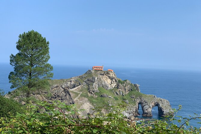 San Juan de Gaztelugatxe with Winery Visit and Lunch (From Bilbao) - Who should book this experience?