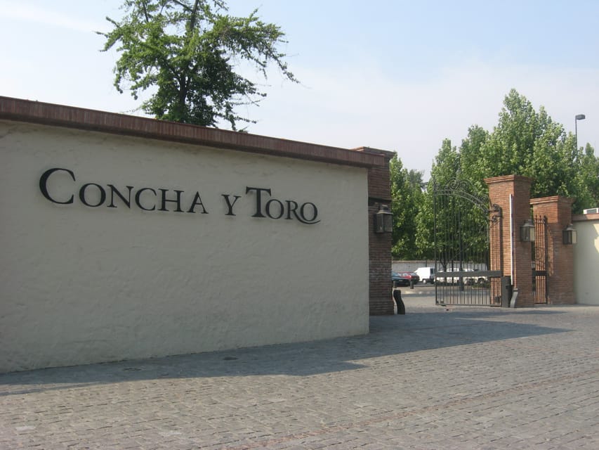Santiago: Concha y Toro and Undurraga Vineyards Tour - What the $76 price includes, and what it does not
