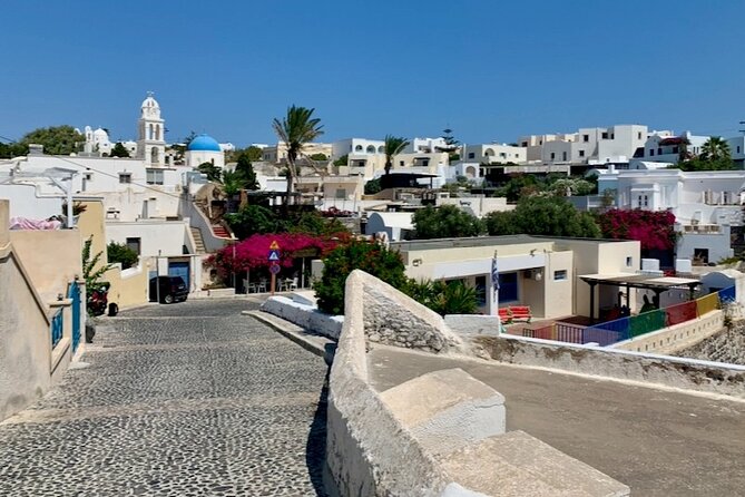 Santorini: Must-See & Winery Visit Private Tour - What the private vehicle adds