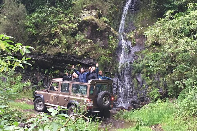 Signature Wine Tastings, Skywalk, Nature 4x4 Open Roof Expedition - Câmara de Lobos and Madeira wine