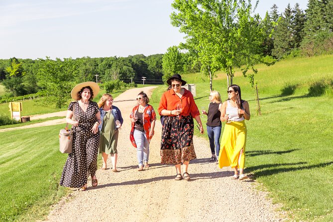 Small-Group Vineyard and Orchard Tour with Wine Tasting in Muscoda - Who will enjoy this most?