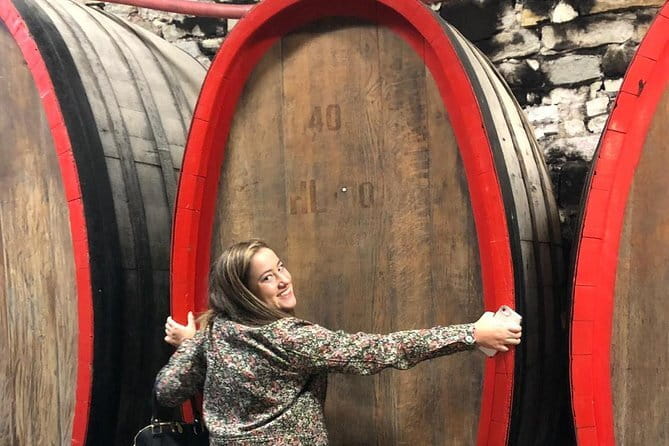 Small Group Wine Tasting in Tuscany with Vineyard Visit - Key points at a glance