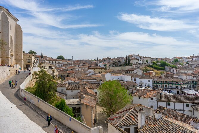 Spanish Villages & Winery Visit with Wine Tasting and Tapas Lunch - Group size, timing, and comfort