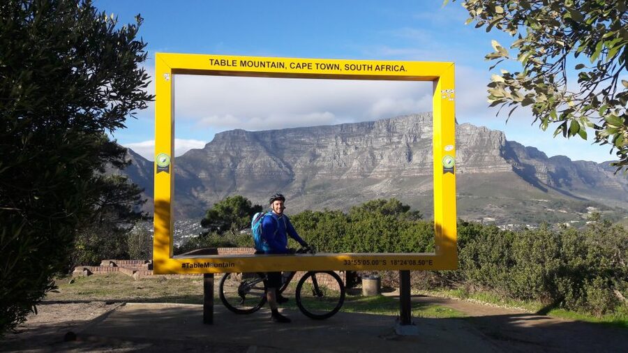 Table Mountain: Mountain Biking to Constantia Wine Estate - From the cable car station to the first easy kilometers