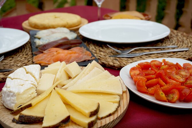 Tapas in the vineyards - A long lunch at Bodega Vera de Estenas