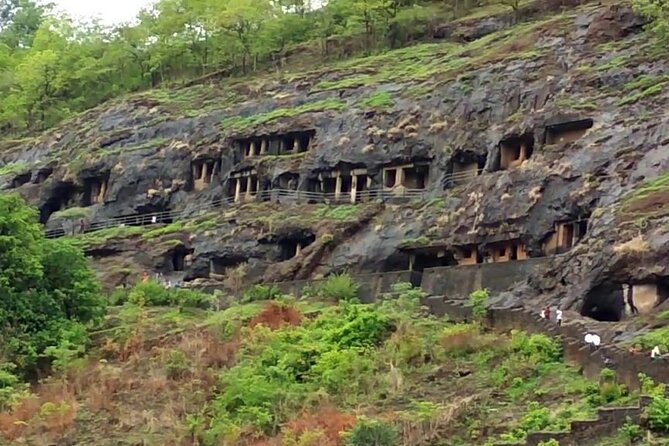 Temples & Vineyards: Private Tour to Nashik from Mumbai - Sula Vineyards and the wine tasting