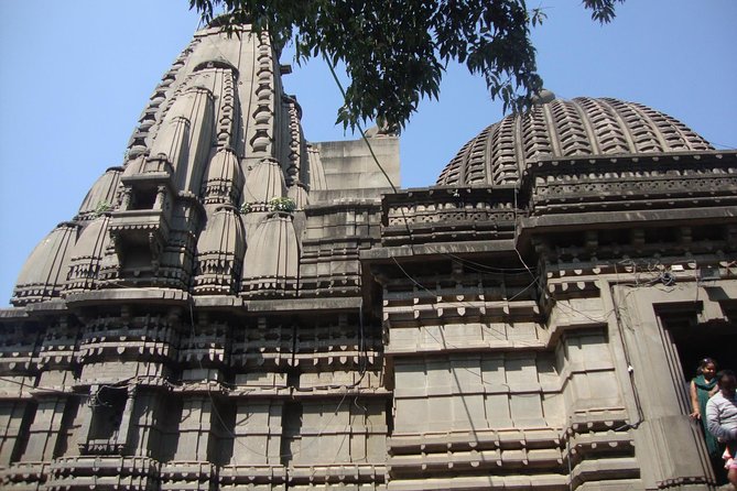 Temples & Vineyards: Private Tour to Nashik from Mumbai - The 8:00 AM pickup and three-hour drive
