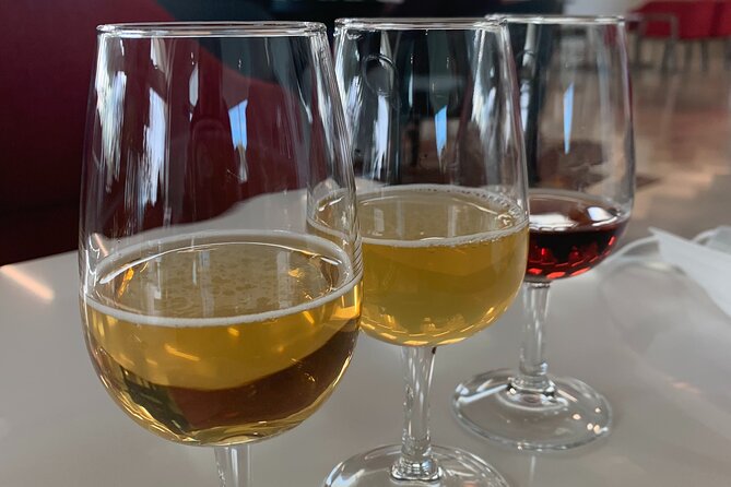 Three Courses Lunch and Wine Tour Through Niagara's Wine Country - The guides make the difference