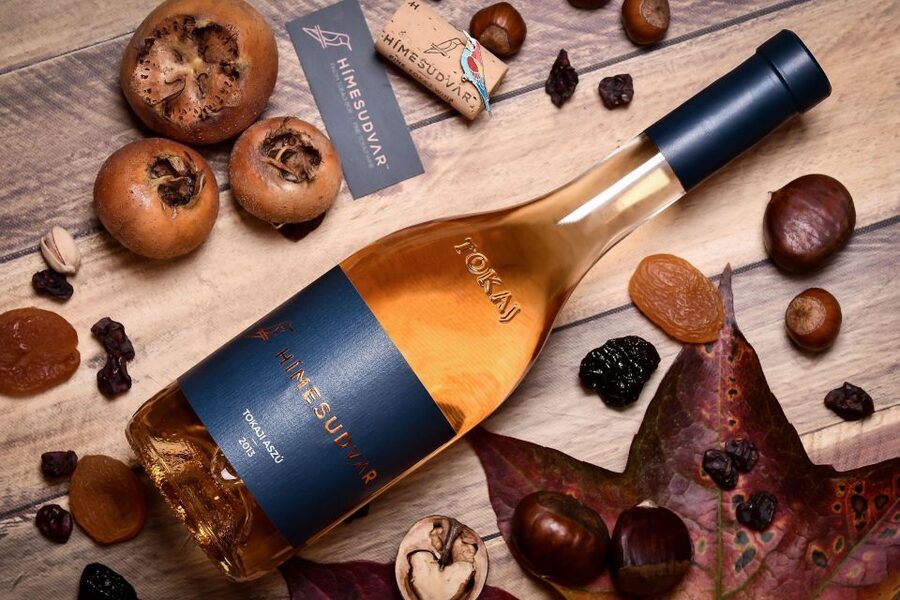 Tokaj: Vineyard Tour & Tasting - The seven-wine tasting, from dry to Tokaj Eszencia