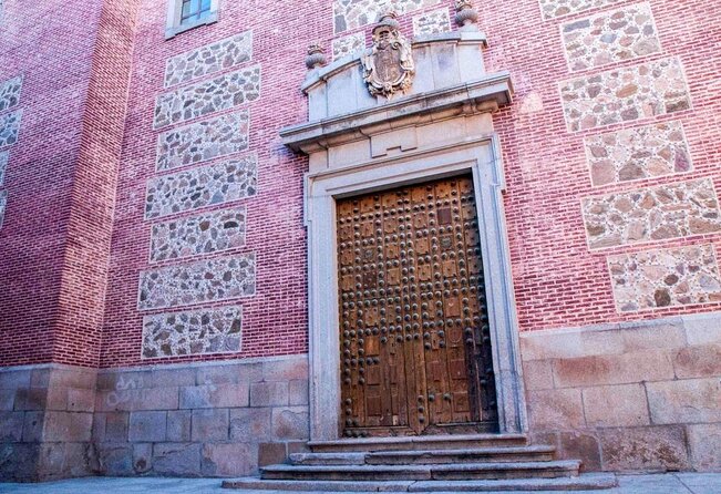 Toledo Tour & Vineyard Walk with Wine Tasting from Madrid - Transport, timing, and group size