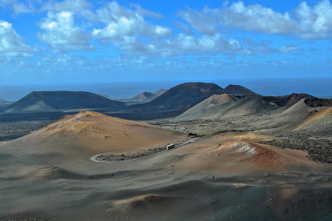 Tour Lanzarote South with Winery Visit - Los Hervideros and the force of the sea