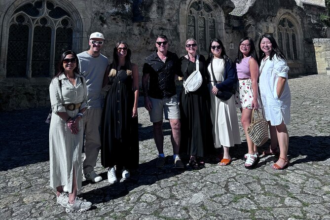 Visit Saint-Emilion and Pomerol:Vineyards, lunch and tastings included - Finishing with Pomerol or another Saint-Émilion winery