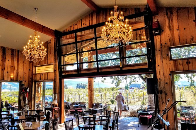 Waterfalls & Wine Tour-Multnomah Falls,Vineyards,Hood River Combo - Guides, group size, and the feel of the day