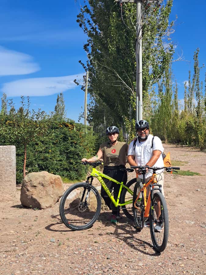 Wine and Chocolate Bike Tour: ride, taste, lunch, vineyards. - Janet makes the day feel personal