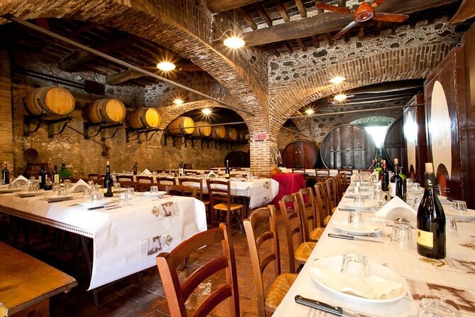 Wine Experience in farm vineyard & winery from Montecatini T. - Key points at a glance