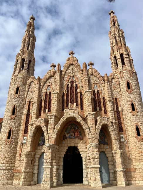 Wine Route with 3 Tastings & Castillo La Mola: Small Group - What to know before you reserve