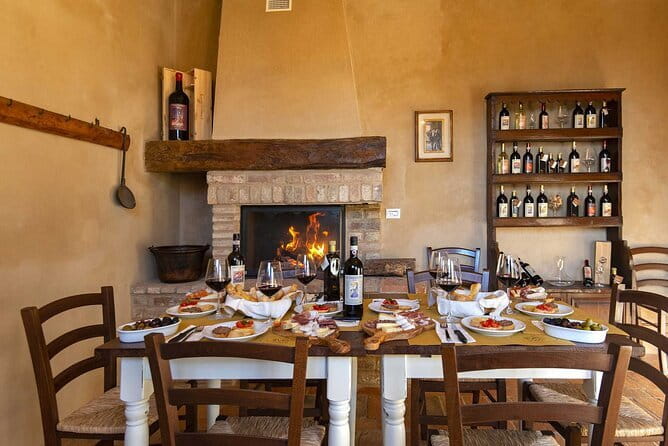 Wine Tour of two Chianti wine estates on the hills of Florence - Key points at a glance